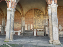 Basilica Sant'Ambrogio din Milano 12