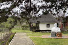 Casa memorială Nicolae Ceaușescu – Scornicești 09
