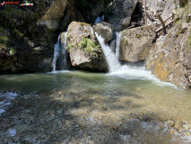 Cascada Iadolina 17