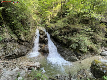 Cascada Moara dracilor 26