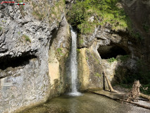 Cascada Oselu 22