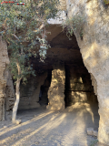 Catacombele din Paphos, Cipru 04