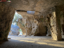 Catacombele din Paphos, Cipru 40