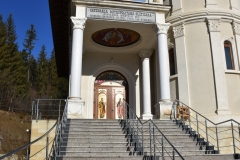 Catedrala Mitropoliei Ortodoxe pe Stil vechi din Romania 03