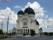 Catedrala Sfânta Treime din Arad 03