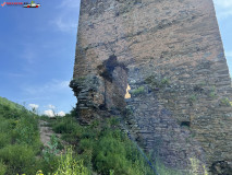 Cetatea Colț 33