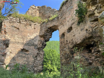 Cetatea Colț 36