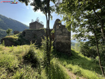 Cetatea Colț 48