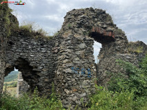 Cetatea Șoimoș 44