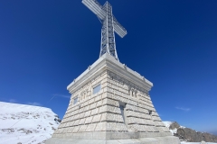 Crucea Eroilor de pe Muntele Caraiman 100