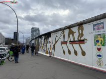 East Side Gallery din Berlin 17