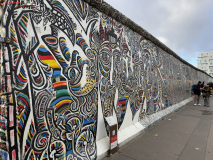 East Side Gallery din Berlin 36