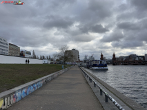 East Side Gallery din Berlin 42