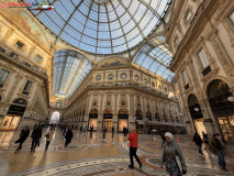 Galleria Vittorio Emanuele al II-lea din Milano 15