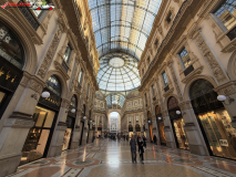 Galleria Vittorio Emanuele al II-lea din Milano 29