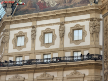 Galleria Vittorio Emanuele al II-lea din Milano 32