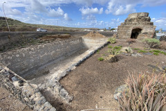 Lime kilns, Tenerife 07