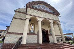 Mănăstirea 23 August 12
