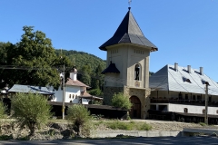Mănăstirea Almaș 01