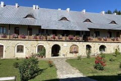 Mănăstirea Almaș 21