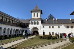 Manastirea Aninoasa 37
