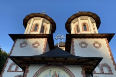 Mănăstirea Băișoara 08