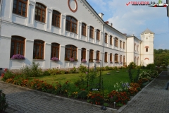 Mănăstirea Bistrița Vâlcea 17