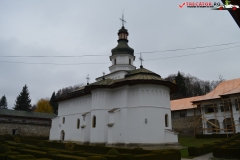 Manastirea Bogdana 05
