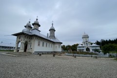 Mănăstirea Brădițel 17