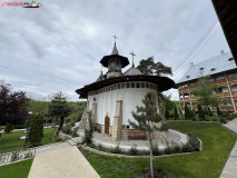 Mănăstirea Bujoreni aprilie 2024 30
