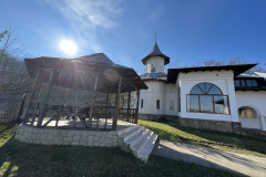 Mănăstirea Cârlomănești 32