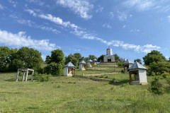 Mănăstirea Cerbu Mai 2022 01