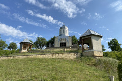 Mănăstirea Cerbu Mai 2022 08