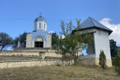Manastirea Cerbu 18
