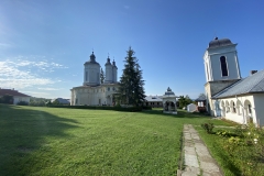 Manastirea Ciolanu 33