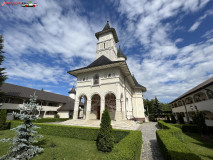 Mănăstirea Ciolpani iunie 2023 04