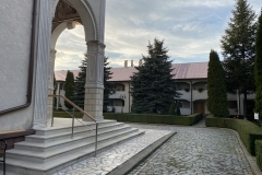Manastirea Ciolpani 07