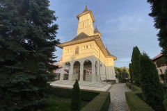 Manastirea Ciolpani 26