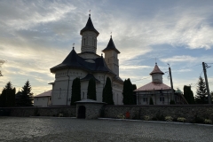 Manastirea Ciolpani 44