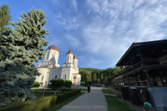 Mănăstirea Cocoș mai 2022 10