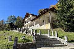 Mănăstirea Codreanu 41