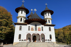 Mănăstirea Codreanu 42