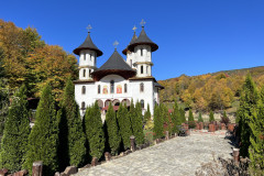 Mănăstirea Codreanu 46