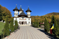 Mănăstirea Codreanu 50
