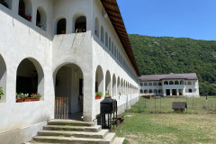 Manastirea Coșuștea-Crivelnic , Sf.Cuvios Pahomie 13