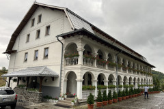 Mănăstirea Crișan 02
