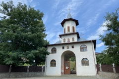 Mănăstirea Dălhăuţi 01