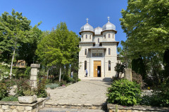 Manastirea Dervent mai 2022 13
