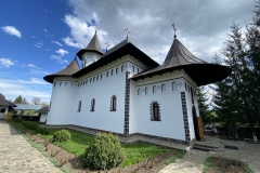 Mănăstirea Dumbrăvele 25