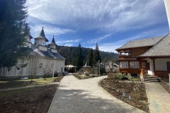 Mănăstirea Durău 05